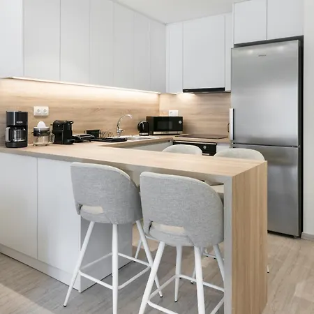 Deluxe In Kallithea With Balcony & Wifi Apartment *